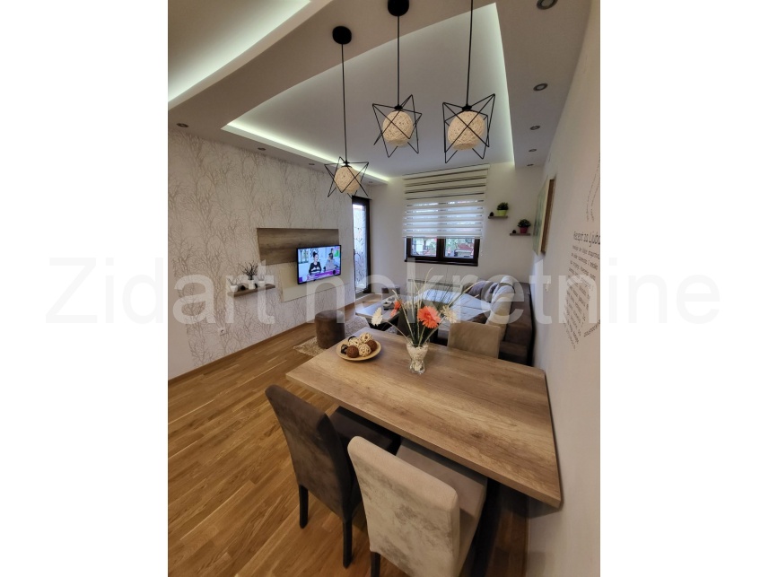 Квартира, 441 м², 110 000$ — FAKTOR